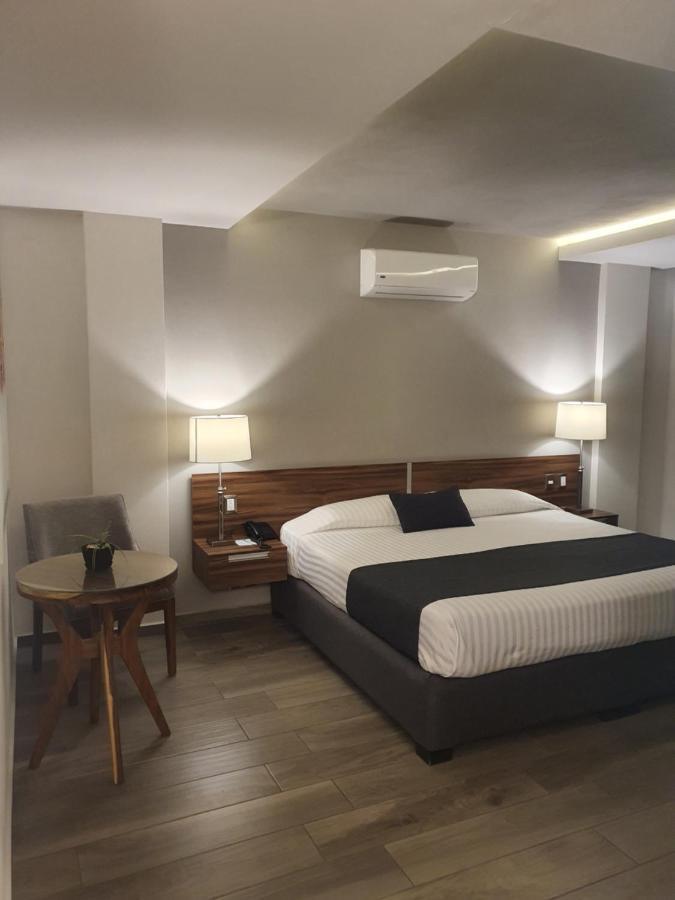 Estanza Hotel & Suites Morelia Extérieur photo