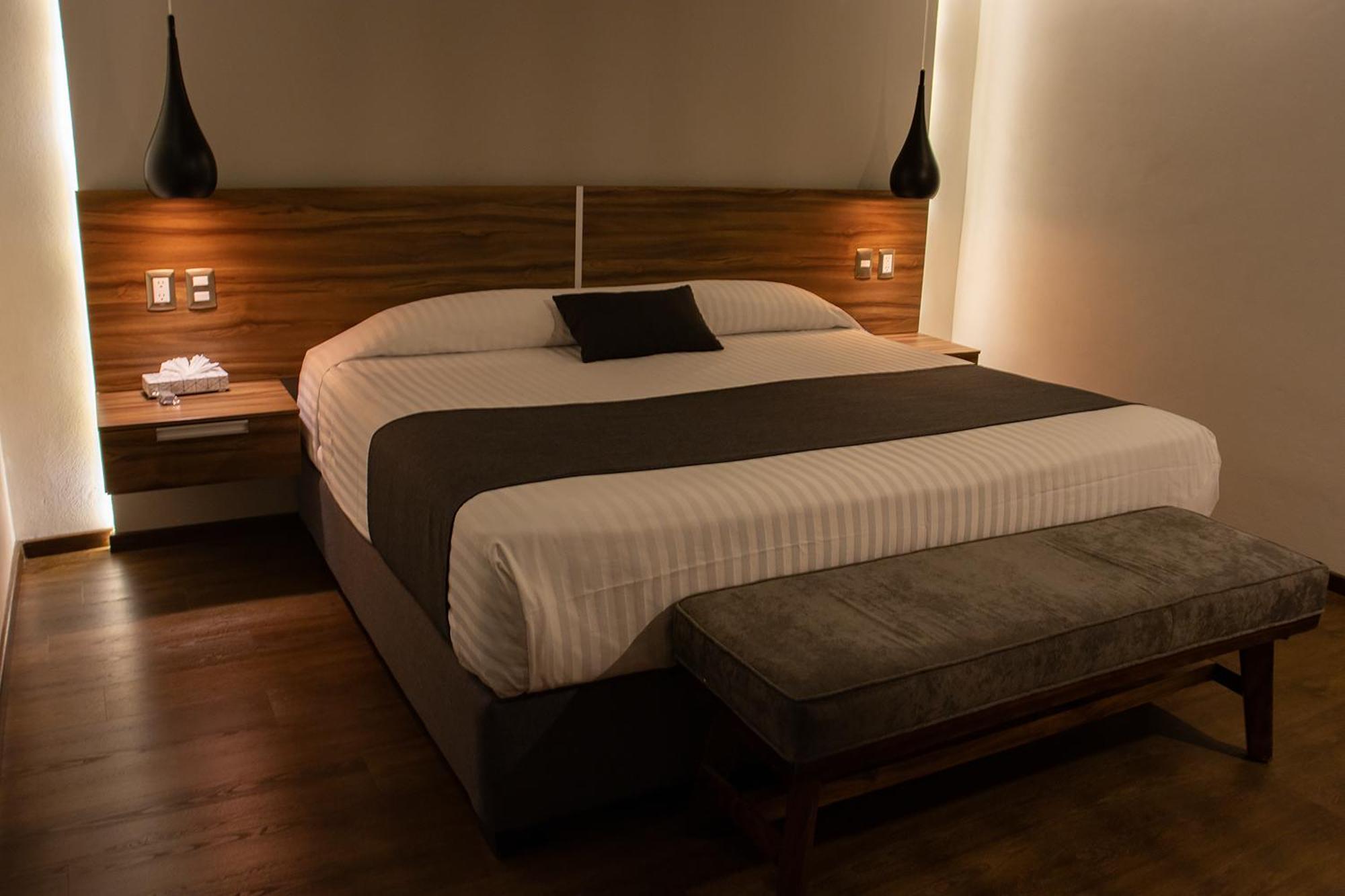 Estanza Hotel & Suites Morelia Extérieur photo