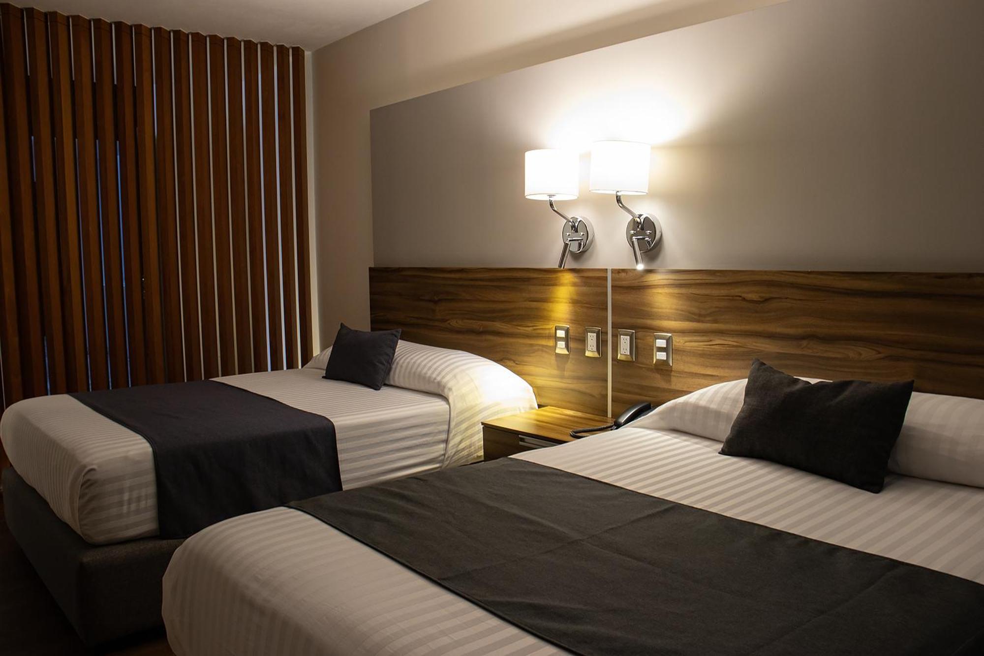 Estanza Hotel & Suites Morelia Extérieur photo