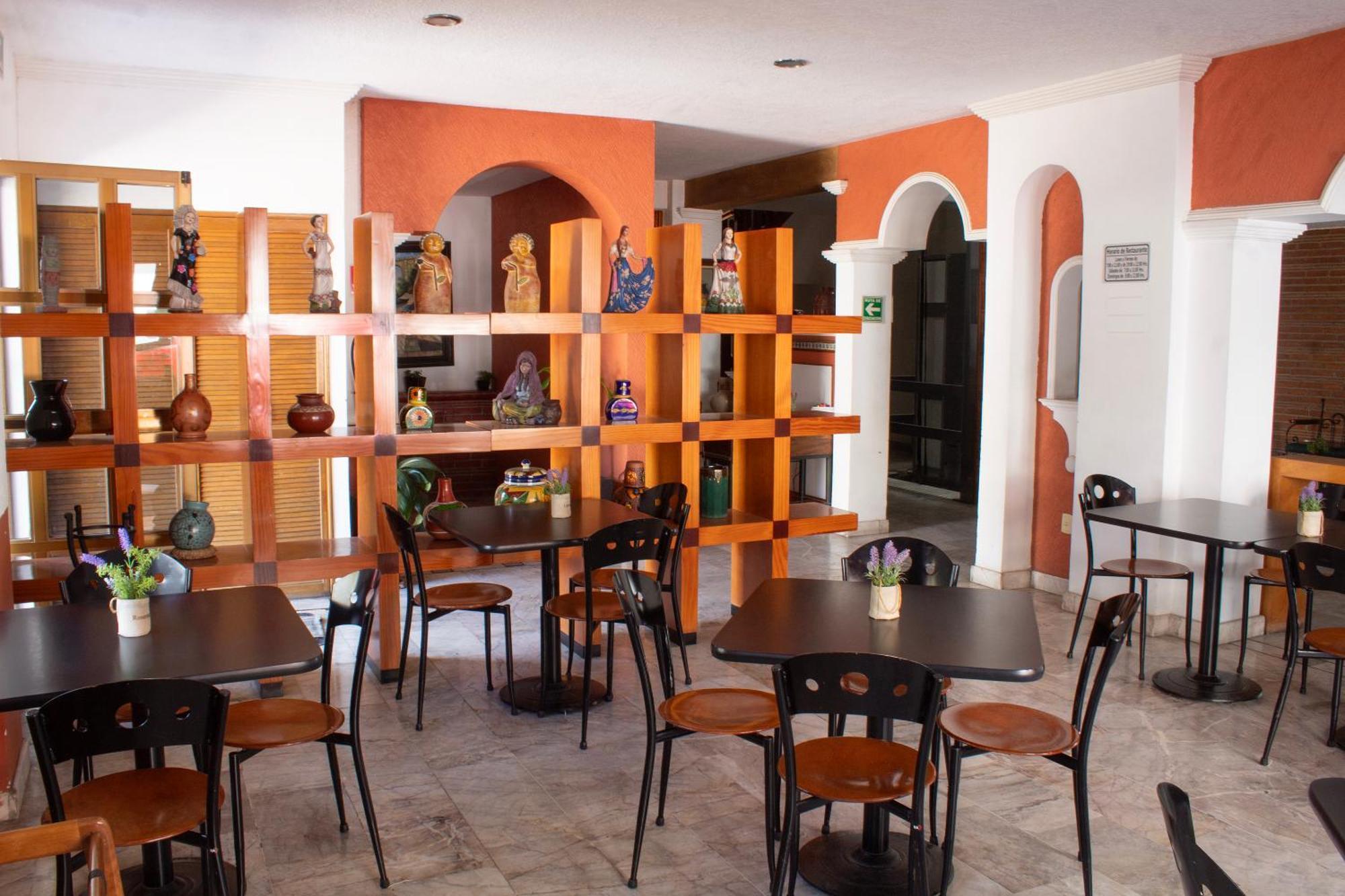 Estanza Hotel & Suites Morelia Extérieur photo