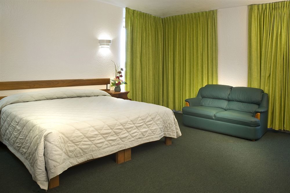 Estanza Hotel & Suites Morelia Extérieur photo