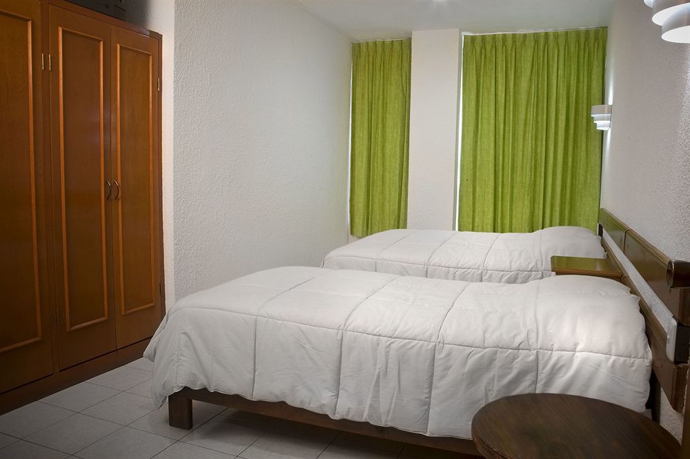 Estanza Hotel & Suites Morelia Extérieur photo